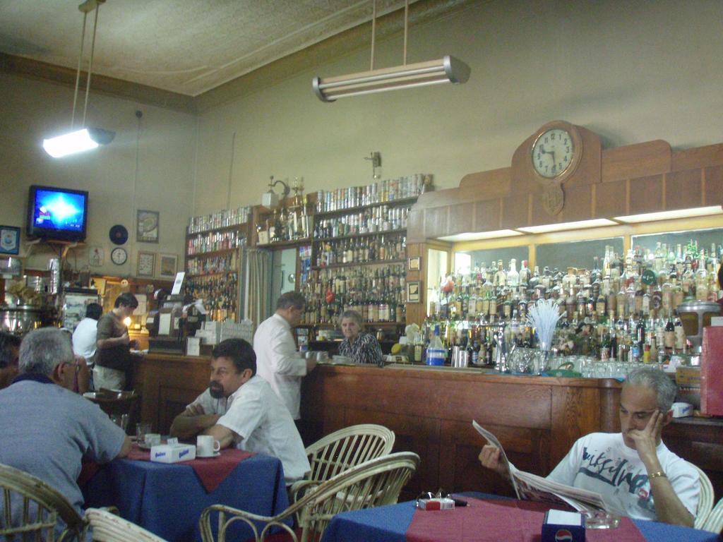 Hotel Touring Club Trelew Exterior photo